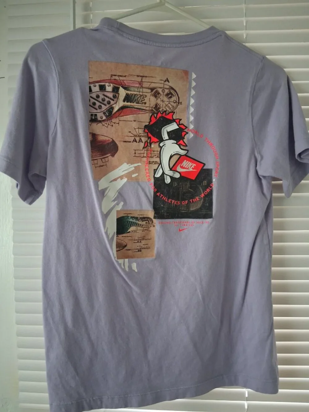 Nike girl shirt
